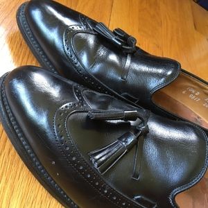Allen Edmonds Manford 10.5D Wingtip Tassel Loafer